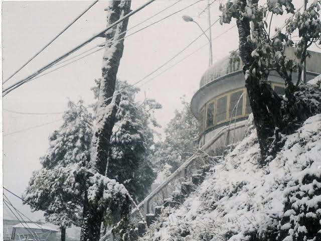 Old - Main Bellevue Heritage Hotel Darjeeling  Eksteriør bilde